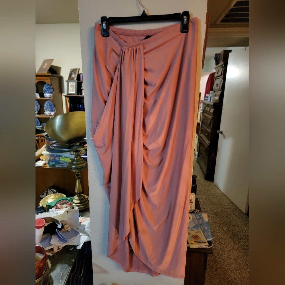 Sz L Brand New Rose Wrap Skirt
